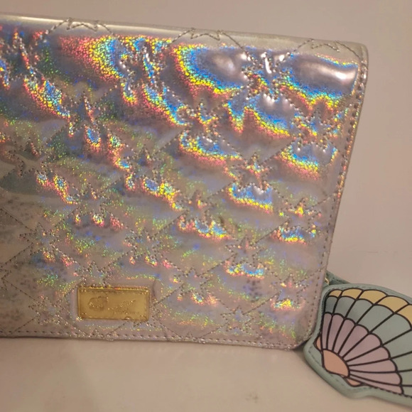 Luv Betsey by Betsey Johnson Hologram Silver Quilted Star Crossbag - Picture 3 of 12